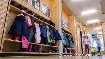 Hakenkreuze aus Bauklötzen – Schulkinder grölen „Ausländer raus“ im Hort