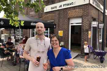 Bomvol terras voor vernieuwd Café de France van Kim en Jeff: “Verademing in vergelijking met vroeger”