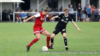 Barmkes Fußballerinnen starten mit Testspiel-Doppelpack