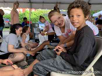 Helping Hands of St. Louis to give hundreds of children new shoes