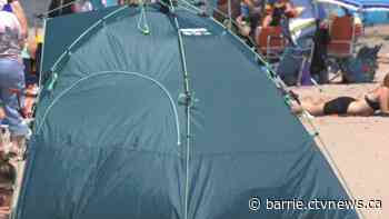 Controversy continues in Wasaga Beach after beachgoers defecating in sand