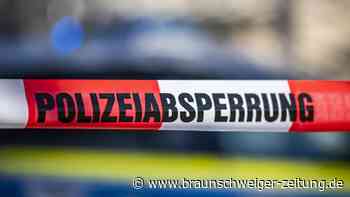 Nach Frontalcrash mit Baum: 18-Jähriger aus Oldenburg stirbt