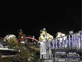 Barrhaven townhome complex heavily damaged in fire