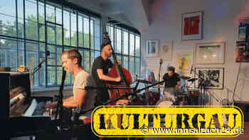 Frenetisch gefeiertes Konzert: Das Leo Betzl Trio in Rosenheim