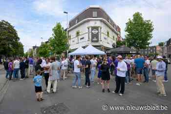 Beerschotsupporters maken rentree in hoogste afdeling: “Ja, wij plannen onze zomervakantie rond de wedstrijden van de club”