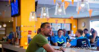 Atletieksprinter Agard ontmoet bierdrinkende Belgen in Papendal: ‘Olympische plak ligt op mijn nachtkastje’