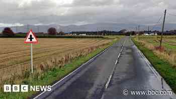 Three men killed in single car crash near Falkirk