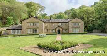Cliviger: Apartment in Holme Hall Manor on market for £260K