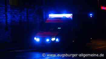 Mann wird bei Lagerfeuer in Fischach am Gesicht verletzt und muss in Krankenhaus