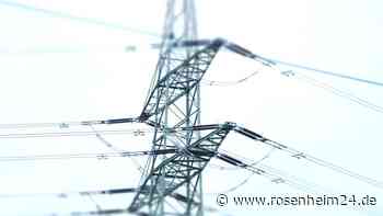 Fahranfänger (18) prallt mit Auto mit voller Wucht gegen Verteilerkasten – Stromausfälle