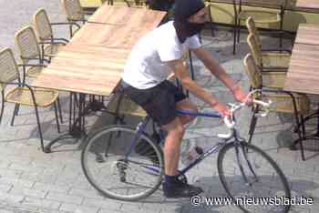Handtasdief die zich verplaatst met vintage Eddy Merckx-fiets is gevat: “22-jarige Mechelaar geeft feiten toe”
