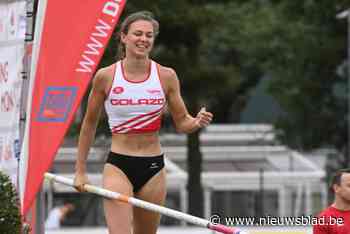 Elien Vekemans zorgt voor letterlijk hoogtepunt met officieus Belgisch record polsstokspringen: “In de sterren geschreven dat ze eerstdaags nog hoger veert”