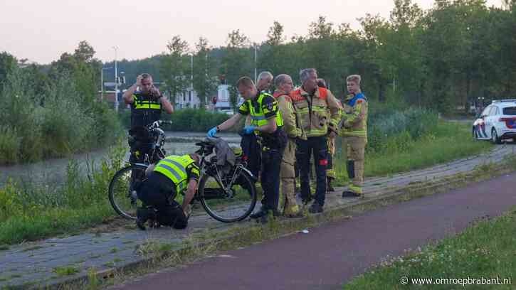 Dode gevonden in het water, politie zet omgeving af