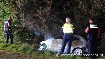 112-nieuws: auto in vlammen op  • kapotte auto op A59