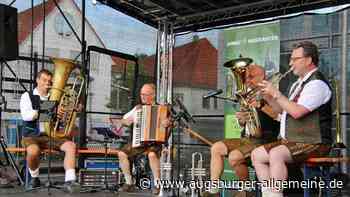 Blasmusik bei bestem Wetter: Bilder von den Donau4Musikanten