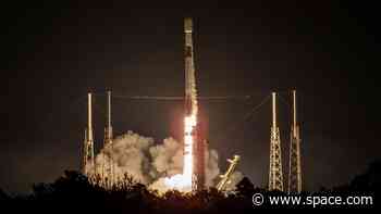 SpaceX rockets successfully launch back-to-back Starlink missions hours apart in return to flight (photos, videos)