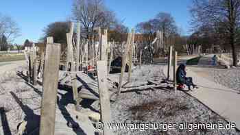 Pärchen hat im Reesepark Sex in der Nähe des Abraxas-Spielplatzes