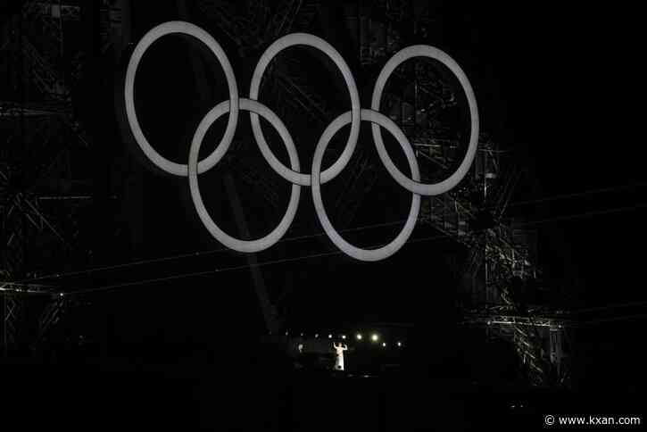 WATCH LIVE: What's Hot in Paris? Emma Weyant claims top seed heading into women's 400m IM finals