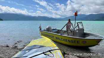 Mastbruch auf dem Walchensee: Wasserwacht rettet Münchner Windsurfer