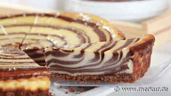 Kinderleichter Zebra-Käsekuchen: Cremige Fusion aus Vanille und Schokolade