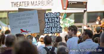 Marburg: Tausende protestieren gegen Lesung von Rechtsextremisten Sellner