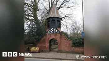 Victorian church gate undergoes restoration