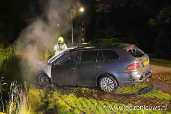 Auto uitgebrand in de Armhemse wijk Statenkwartier