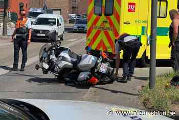 Politiemotard afgevoerd na ongeval met auto in Munsterbilzen