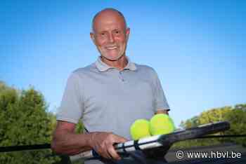 75-jarige Jef Wils speelt kwartfinale in het tennis … bij de 35-jarigen: “Het hadden mijn zonen kunnen zijn ”