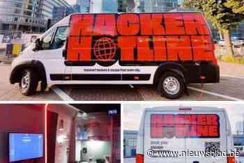 Escapebus ‘The Hacker Hotline’ leert bewoners zich te beschermen tegen online fraude