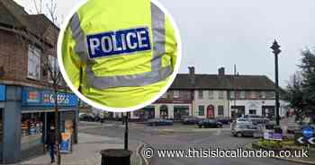 Broadway Parade, Elm Park attempted robbery: Motorcyclists target girl