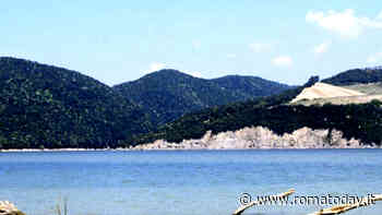 Da Roma al lago di Corbara per raggiungere la ex a cui non si poteva avvicinare