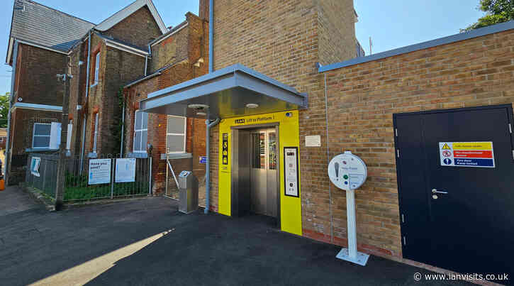 Isleworth station goes step-free with two new lifts