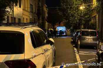 Twee aanslagen in één nacht rond Antwerpen: voordeur en auto’s beschadigd