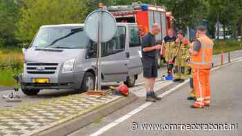 112-nieuws: getuigen van brandstichting gezocht • busje botst tegen tractor