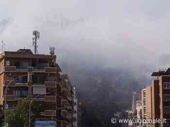 Roma, Monte Mario brucia: "Mai visto un incendio così". Evacuati gli edifici Rai