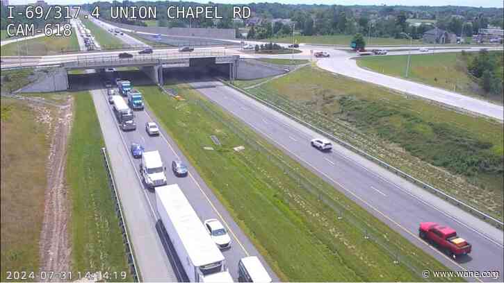 Traffic flowing again after hazard leaves I-69 northbound to one lane