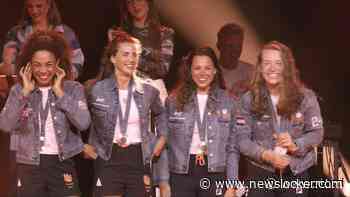 Roeisters met zilveren plak feestelijk gehuldigd in TeamNL huis