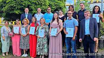 In Nagold: Neue Pflegekräfte schließen ihre Ausbildung ab