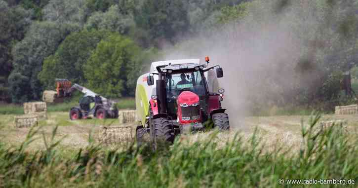 Ballenpresse brennt – 250 000 Euro Schaden