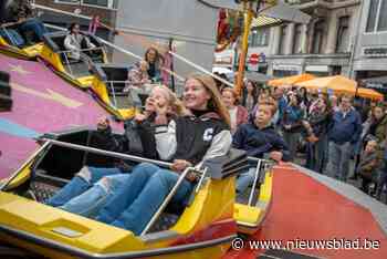 Augustuskermis strijkt neer op De Naeyerplein