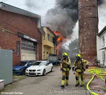 Ratingen: Großbrand im Gewerbegebiet