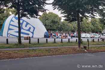 Heißluftballon landet notgedrungen auf dem Schlossplatz
