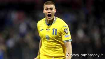 Calciomercato: Dovbyk sbarca a Roma. centinaia di romanisti ad accoglierlo