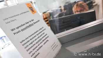 "Botschaft ist angekommen": Kinderärzte entfernen Schild, bleiben aber bei Deutschpflicht