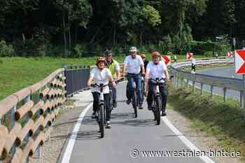 Radweg zwischen Bad Driburg und Reelsen durch Minister Oliver Krischer eröffnet