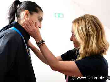 "So che non mollerai". L'abbraccio di Meloni a Carini dopo il match contro Khelif