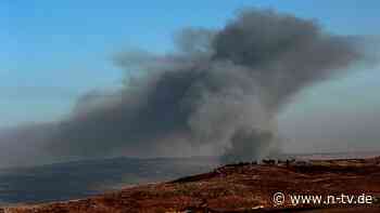 Vergeltung für Tod von Schukr: Hisbollah greift Israels Norden mit Dutzenden Raketen an