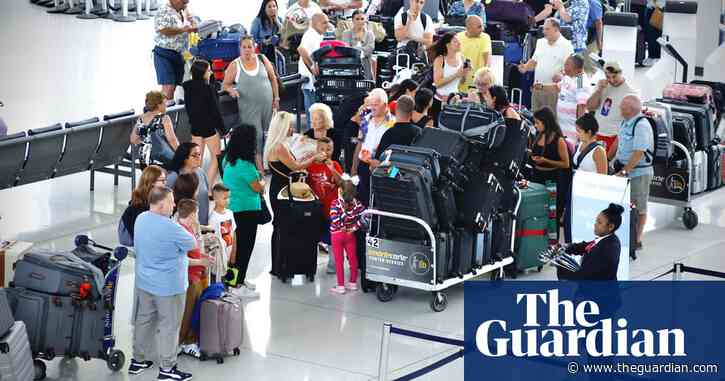 US to scrap ‘junk fees’ airlines charge for parents and children to sit together
