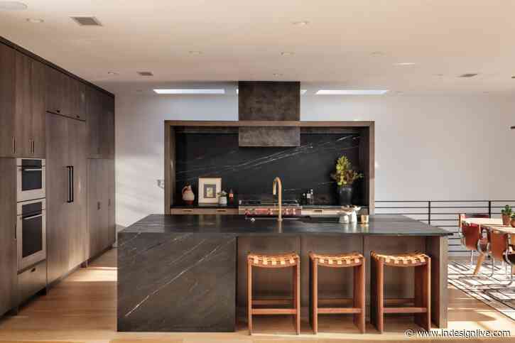 This “disappearing refrigerator” epitomises seamless design